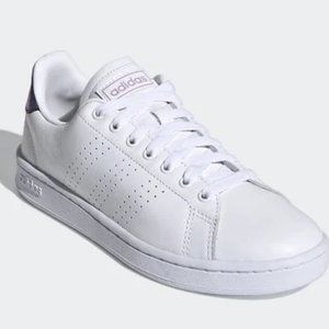 Adidas Advantage Sneakers